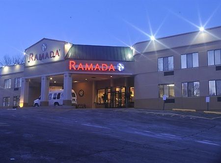 ラマダ ニューバーグ ウエスト ポイント エクステリア 写真